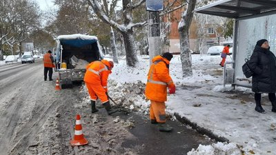 На вулицях Одеси після негоди знайшли тіла трьох чоловіків
