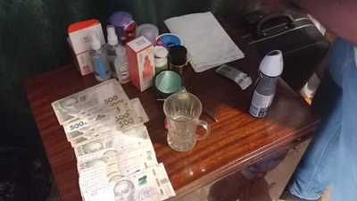 Ціна — 150 доларів: на Черкащині медикиню підозрюють у "вирішенні питань" з мобілізацією Ціна — 150 доларів: на Черкащині медикиню підозрюють у "вирішенні питань" з мобілізацією