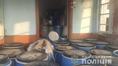 Житель Житомирщини, забруднюючи землі хімікатами, завдав шкоди довкіллю на понад мільйон гривень Житель Житомирщини, забруднюючи землі хімікатами, завдав шкоди довкіллю на понад мільйон гривень