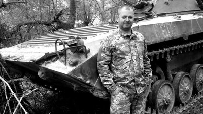 В громаді Одеської області оголосили жалобу за загиблим військовослужбовцем