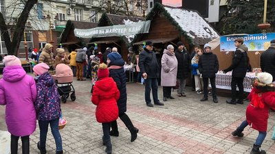 В Івано-Франківську діти організували благодійний ярмарок В Івано-Франківську діти організували благодійний ярмарок