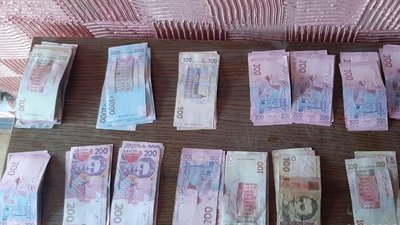 "Ваш родич спричинив ДТП": у Вінниці затримали шахраїв, які ошукували пенсіонерів