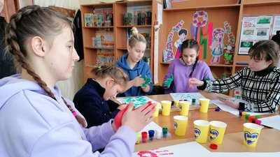 "Просили в листах миру". На Кіровоградщині благодійники зібрали різдвяні подарунки для учнів спецшколи "Просили в листах миру". На Кіровоградщині благодійники зібрали різдвяні подарунки для учнів спецшколи