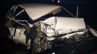 У Новгород-Сіверському нетверезий водій легковика зіткнувся із КАМАЗом У Новгород-Сіверському нетверезий водій легковика зіткнувся із КАМАЗом