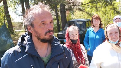 Конфлікт через церкву на Рівненщині: що кажуть сторони та як влада буде "мирити" парафіян Конфлікт через церкву на Рівненщині: що кажуть сторони та як влада буде "мирити" парафіян