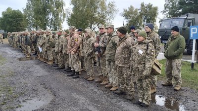 На Волині почалася десятиденна підготовка підрозділів територіальної оборони На Волині почалася десятиденна підготовка підрозділів територіальної оборони