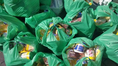 У Житомирі 40 дітей-переселенців отримали допомогу від благодійного фонду "Lumos" У Житомирі 40 дітей-переселенців отримали допомогу від благодійного фонду "Lumos"