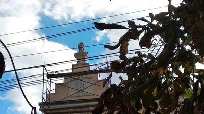 У місті на Тернопільщині реставрують погруддя власниці найприбутковішого борделю У місті на Тернопільщині реставрують погруддя власниці найприбутковішого борделю