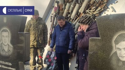 У Сумах вшанували пам’ять учасника бойових дій Андрія Степанця У Сумах вшанували пам’ять учасника бойових дій Андрія Степанця