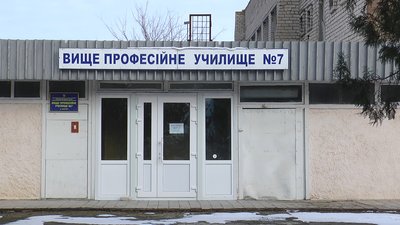 Колишня директорка одного з миколаївських закладів профосвіти не визнає законною його реорганізацію