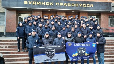 У Тернополі пікет біля суду: розглядали справу 6 патрульних