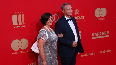 В Одесі розпочалася церемонія закриття ОМКФ. Фоторепортаж з червоної доріжки В Одесі розпочалася церемонія закриття ОМКФ. Фоторепортаж з червоної доріжки