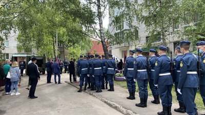 На Полтавщині прощаються із загиблим воїном Миколою Лебідем