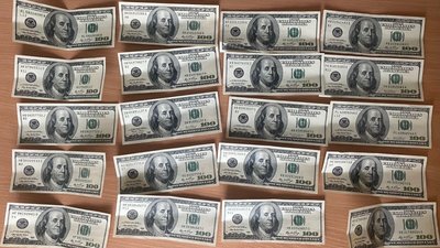 На Львівщині чоловік намагався виїхати в ЄС за підробленими документами і пропонував хабаря
