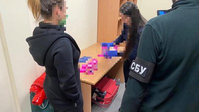 У Рівному судитимуть контрабандистів, які возили прекурсори з Єгипту в Україну У Рівному судитимуть контрабандистів, які возили прекурсори з Єгипту в Україну