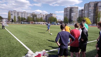 "Це те, що вони полюбляють. Те, що для них є життям". У Сумах поновлюють тренування у дитячих спортивних школах "Це те, що вони полюбляють. Те, що для них є життям". У Сумах поновлюють тренування у дитячих спортивних школах