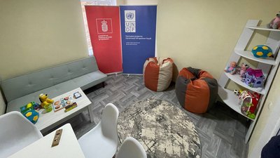 На Миколаївщині запрацювали "Зелені кімнати" для допитів дітей в поліцейському відділку На Миколаївщині запрацювали "Зелені кімнати" для допитів дітей в поліцейському відділку