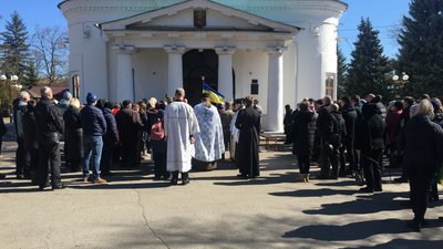 У Полтаві прощаються із загиблим воїном Володимиром Афанас’євим У Полтаві прощаються із загиблим воїном Володимиром Афанас’євим