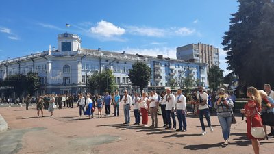 Житомиряни пройшлися вулицями міста патріотичною ходою "Твоя громадянська свідомість" Житомиряни пройшлися вулицями міста патріотичною ходою "Твоя громадянська свідомість"