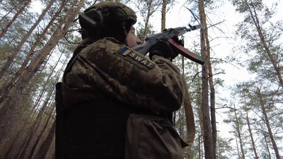 Боєць "Бусінка" обороняє Луганщину