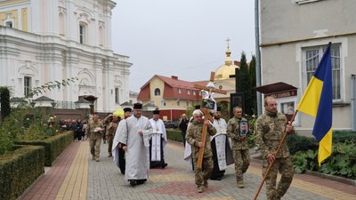 У Луцьку попрощалися з 46-річним військовослужбовцем Євгеном Писаренком У Луцьку попрощалися з 46-річним військовослужбовцем Євгеном Писаренком