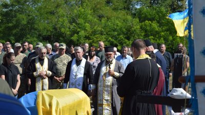 На Тернопільщині попрощалися з військовослужбовцем Зіновієм Зажереєм На Тернопільщині попрощалися з військовослужбовцем Зіновієм Зажереєм