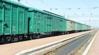 До Чернігова відновили рух залізничного транспорту. Репортаж До Чернігова відновили рух залізничного транспорту. Репортаж