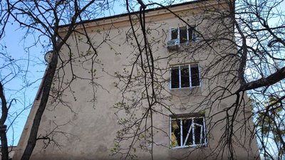 "Квітка мене врятувала". Поранена під час обстрілу Краматорська вдень 6 квітня розказала про атаку армії Росії "Квітка мене врятувала". Поранена під час обстрілу Краматорська вдень 6 квітня розказала про атаку армії Росії