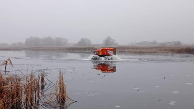 На Житомирщині водолази, поліція та родичі розшукують зникле подружжя На Житомирщині водолази, поліція та родичі розшукують зникле подружжя
