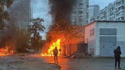 Наслідки російського удару в Оболонському районі