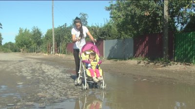 Жителі Яришівки на Вінниччині незадоволені тим, як асфальтують центральну дорогу села