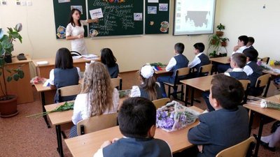 Школи Севастополя вже кілька років мають нестачу вчителів — російські ЗМІ