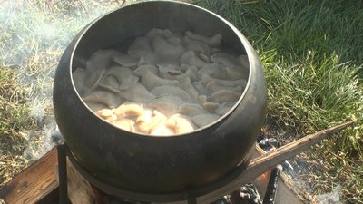 Гастрономічний фестиваль у Хмельницькій тергромаді: конкурс вареників, концерт і розваги