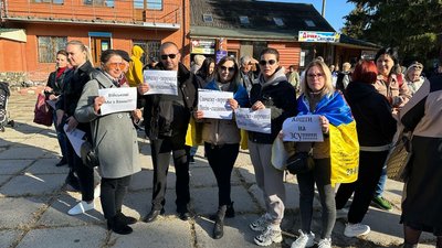 Під зверненням з вимогою відмінити дане рішення підписалися 401 людина. Під зверненням з вимогою відмінити дане рішення підписалися 401 людина.