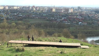 Як на Вовчинецьких горах Івано-Франківської громади облаштовують рекреаційну зону Як на Вовчинецьких горах Івано-Франківської громади облаштовують рекреаційну зону