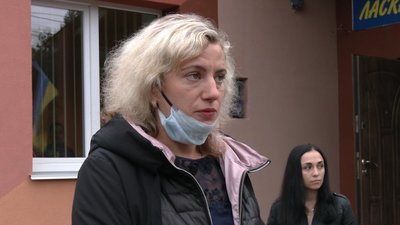 На Рівненщині вчительки почубились на очах учнів На Рівненщині вчительки почубились на очах учнів