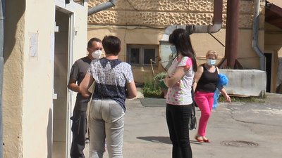 Багато хворих: у франківських і тисменицьких медзакладах першої лінії ввели обмеження Багато хворих: у франківських і тисменицьких медзакладах першої лінії ввели обмеження