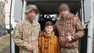 У Чернівцях 11-річний переселенець з Донбасу купує бронежилети та обладнання для ЗСУ У Чернівцях 11-річний переселенець з Донбасу купує бронежилети та обладнання для ЗСУ