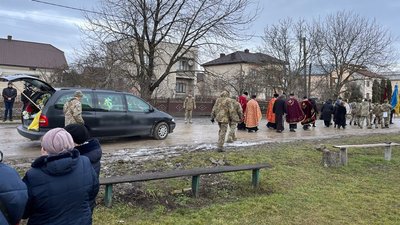 На Тернопільщині попрощалися із загиблими військовослужбовцями