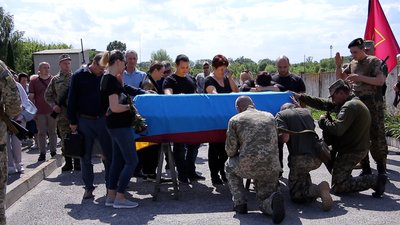 "На війні зробив дуже багато". Поховали сумського бійця Ігоря Набока "На війні зробив дуже багато". Поховали сумського бійця Ігоря Набока