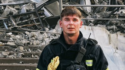 Рятувальник розбір завалів