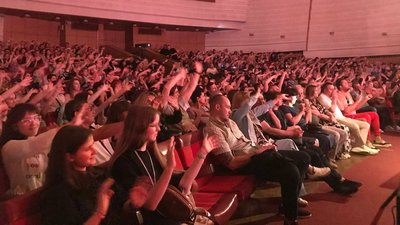 У Франківську українські співачки провели концерт, щоб зібрати гроші для прикарпатського бійця У Франківську українські співачки провели концерт, щоб зібрати гроші для прикарпатського бійця