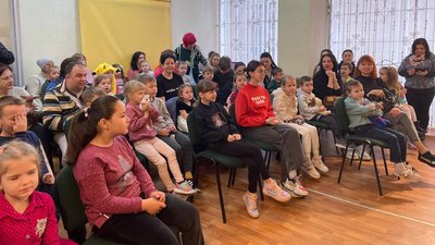 Театр ляльок. У Миколаєві для дітей показали виставу "Пан Коцький" Театр ляльок. У Миколаєві для дітей показали виставу "Пан Коцький"