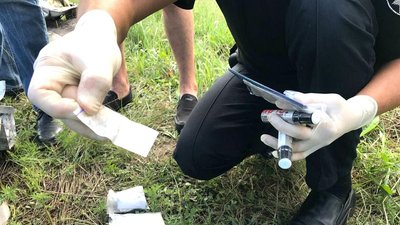 Наркотики в авто: поліція розповіла нові подробиці ДТП на Рівненщині Наркотики в авто: поліція розповіла нові подробиці ДТП на Рівненщині