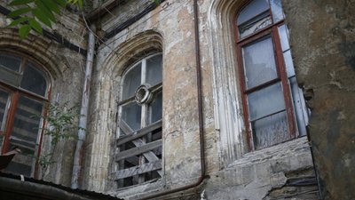 В Одесі почали реставрувати будинок Гоголя, який минулого року визнали аварійним В Одесі почали реставрувати будинок Гоголя, який минулого року визнали аварійним
