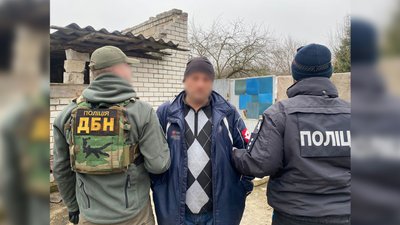 У Чернігівському районі затримали чоловіка, який облаштував домашню нарколабораторію