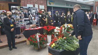 У Вінниці попрощалися з директором школи-ліцею №7