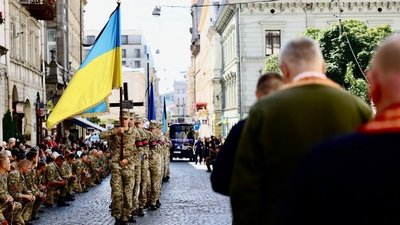 У Львові прощаються із трьома захисниками України