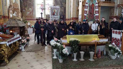 Загинула біля Бахмута. На Львівщині попрощались із 21-річною військовою Загинула біля Бахмута. На Львівщині попрощались із 21-річною військовою