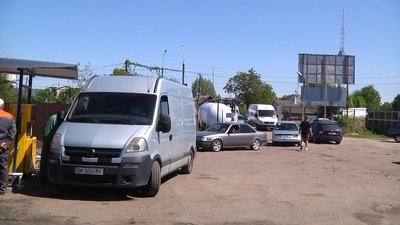 На Житомирщині працівники Держпродспоживслужби перевіряють, чи є обґрунтованою ціна пального на АЗС На Житомирщині працівники Держпродспоживслужби перевіряють, чи є обґрунтованою ціна пального на АЗС